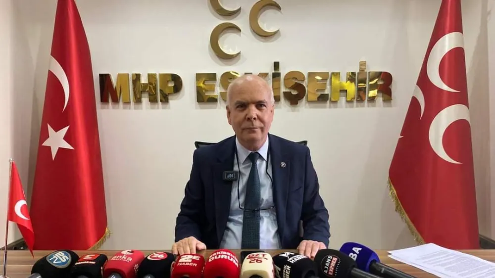 Candemir: Devlet Bahçeli elini zamanında uzatır, yumruğunu da zamanında sıkar