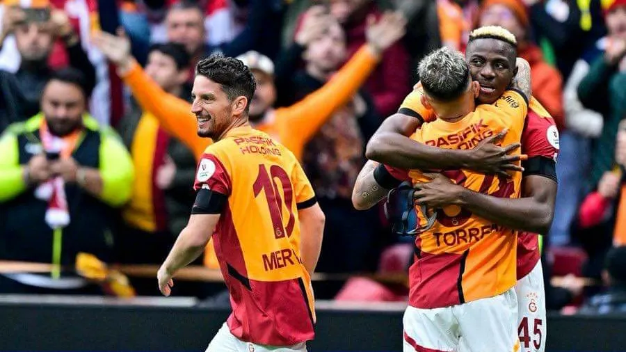 Sihirbaz durdurulamıyor Galatasaray arayı açıyor: 3-2