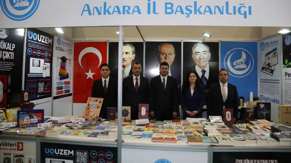 Ülkü Ocakları Ankara Kitap Fuarında