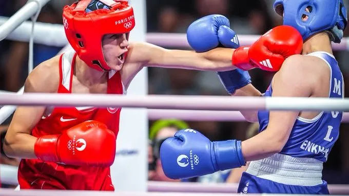 Milli boksörümüz Hatice Akbaş yarı finalde