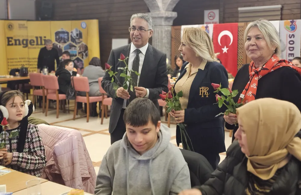 Samsun Otizmli Çocuklar Derneği, ailelerle kahvaltıda buluştu