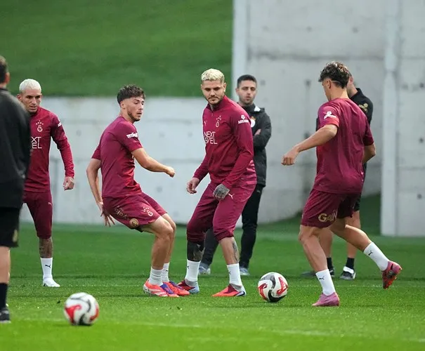 Lider Galatasaray RAMS Başakşehir