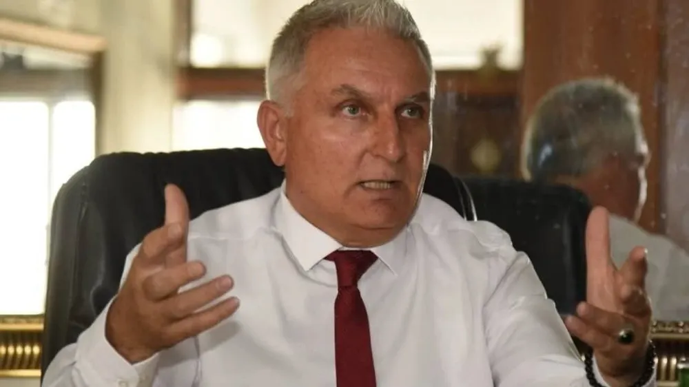 Ersin Tatar lehine adaylıktan çekildi 