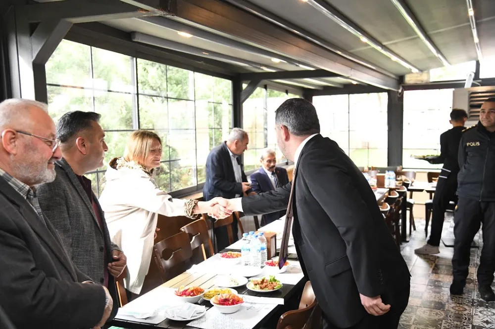Pursaklar’da muhtarlar için onur yemeği