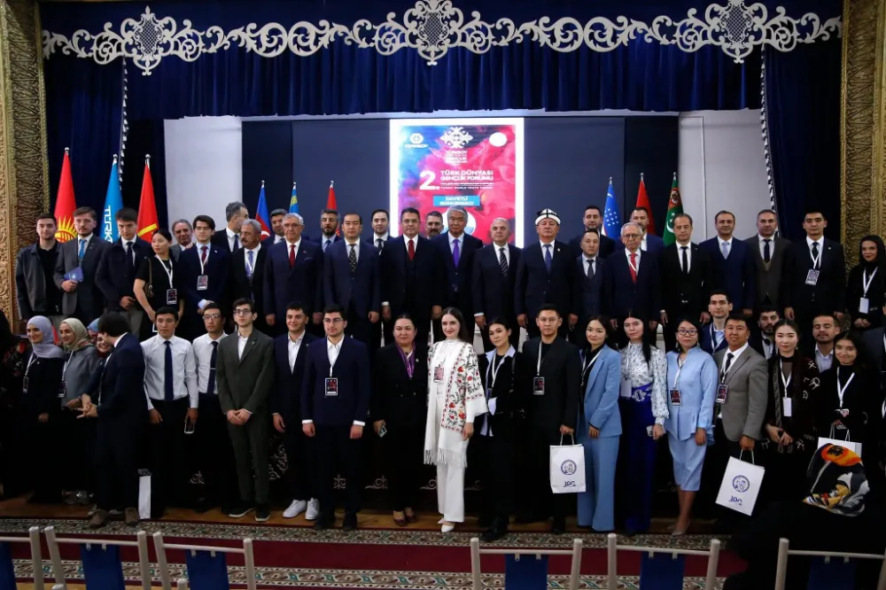 Türk Dünyası gençleri Kırgızistan