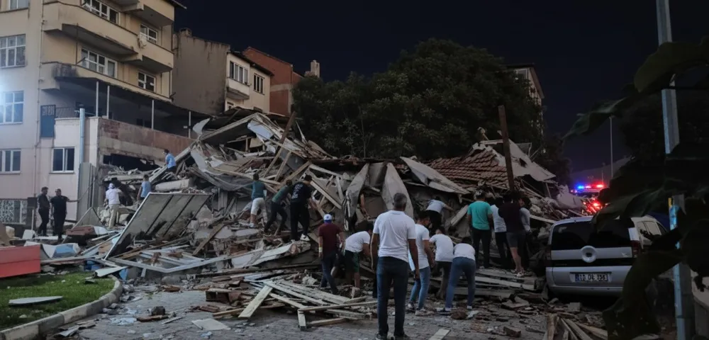 SON DAKİKA: 6.1 DEPREM