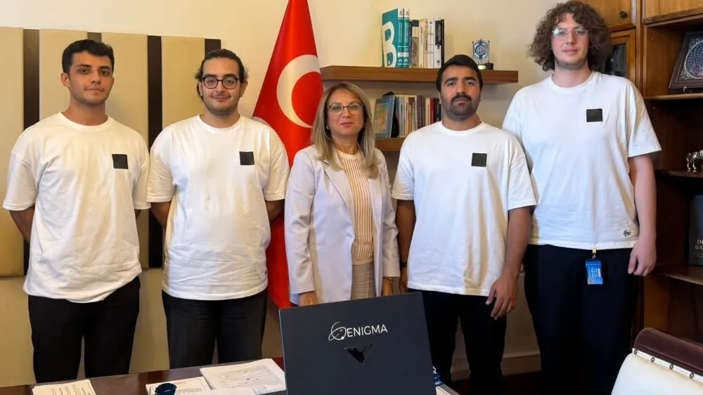 “Gençlerimizle, tam bağımsız Türkiye’nin geleceğini inşa ediyoruz”