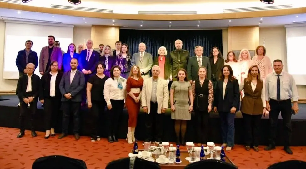 AKÜN’de Kıbrıs Türk siyasetinin unutulmaz ismi anıldı