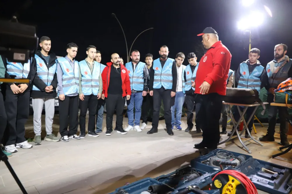 Ankara Ülkü Ocakları  arama ve kurtarma eğitimleri başlattı