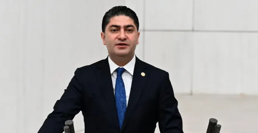 Özdemir: “Türkiye ile oyun olmaz!