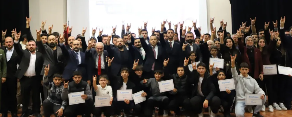 Ankara Ülkü Ocakları’ndan bilgi yarışması 