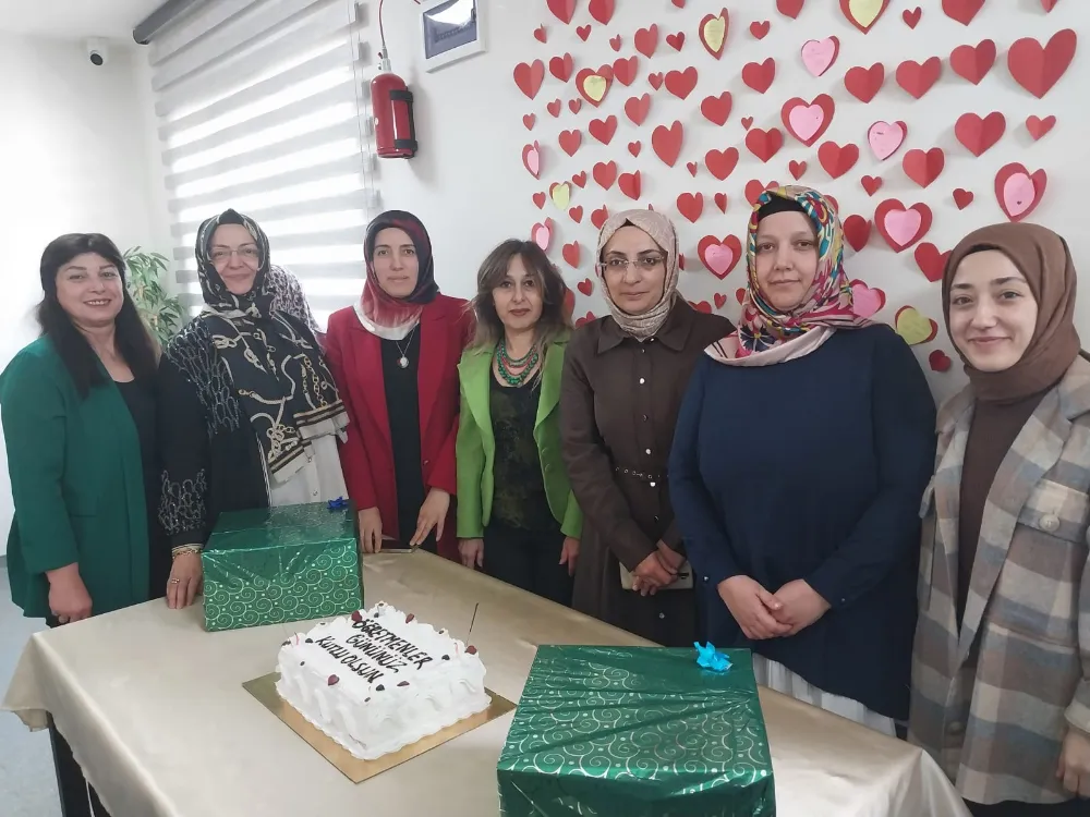 Sevgi dolu Öğretmenler Günü kutlaması