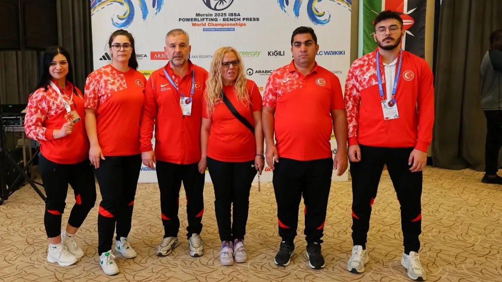 ÇANKAYA, DÜNYA HALTER ŞAMPİYONASINA DAMGA VURDU