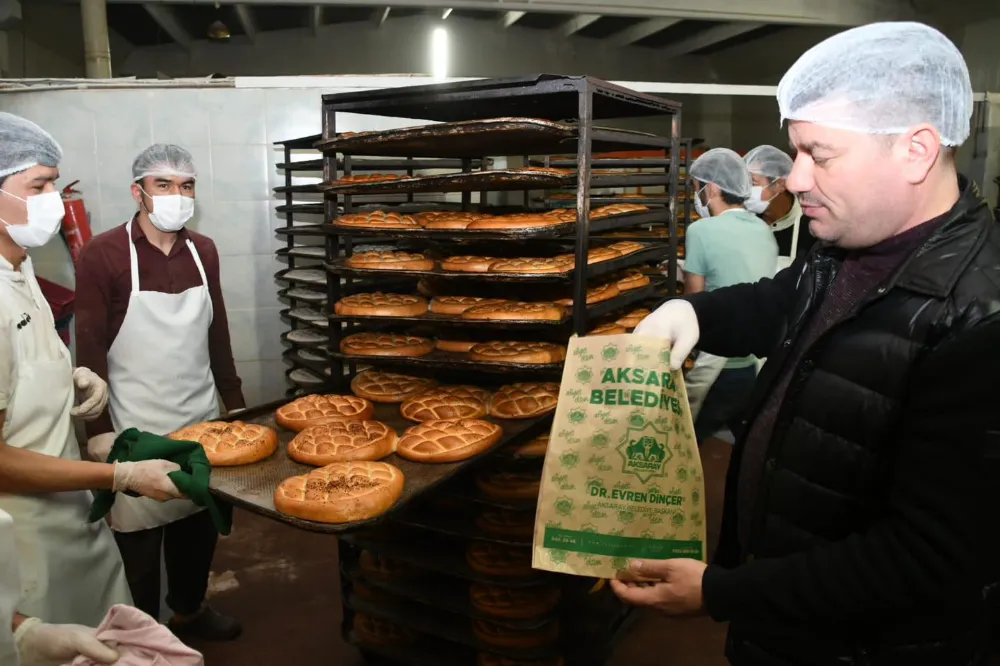 Aksaray Belediyesinden 84 köye Ramazan pidesi