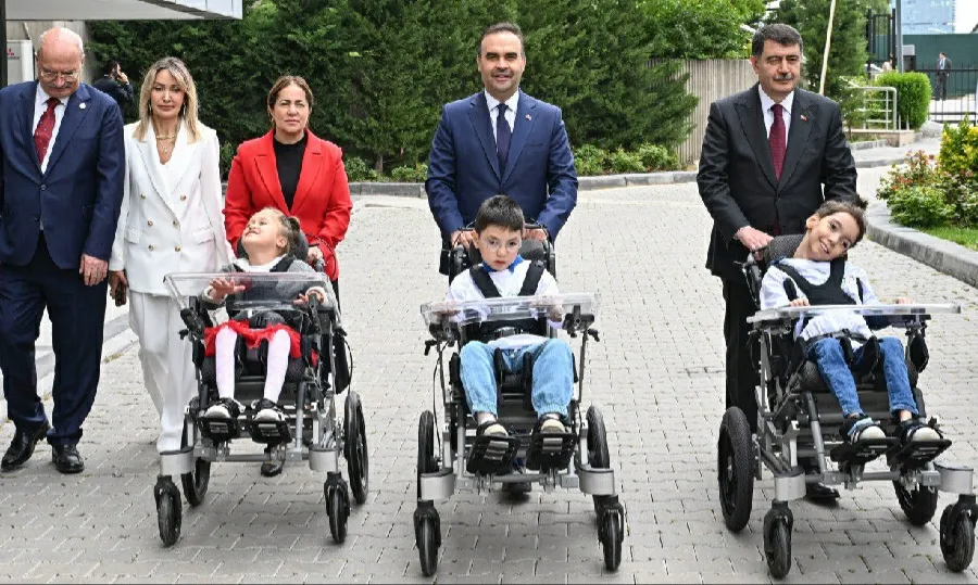 Serebral palsili bireylerin hayatına dokunan proje