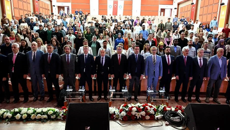 Malatya’da “Türkçenin Dünyası-Dünyanın Türkçesi” paneli