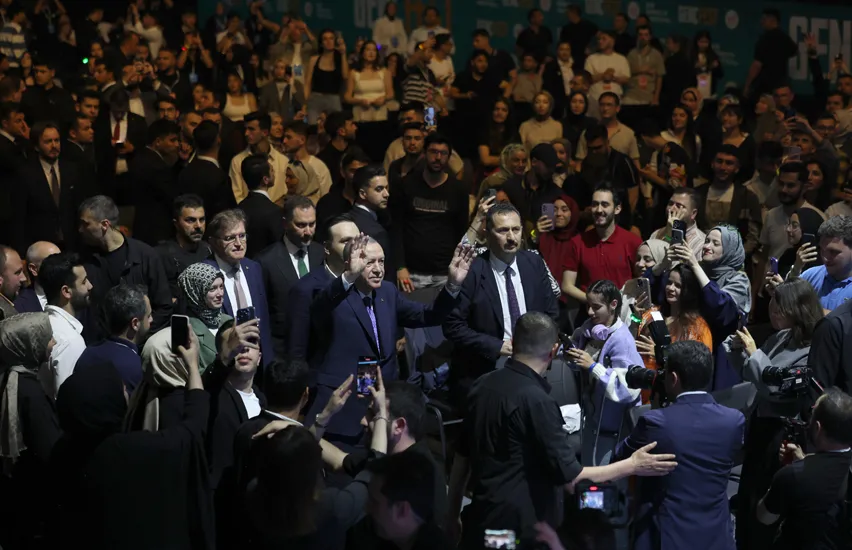 Cumhurbaşkanı Erdoğan gençliğe seslendi 