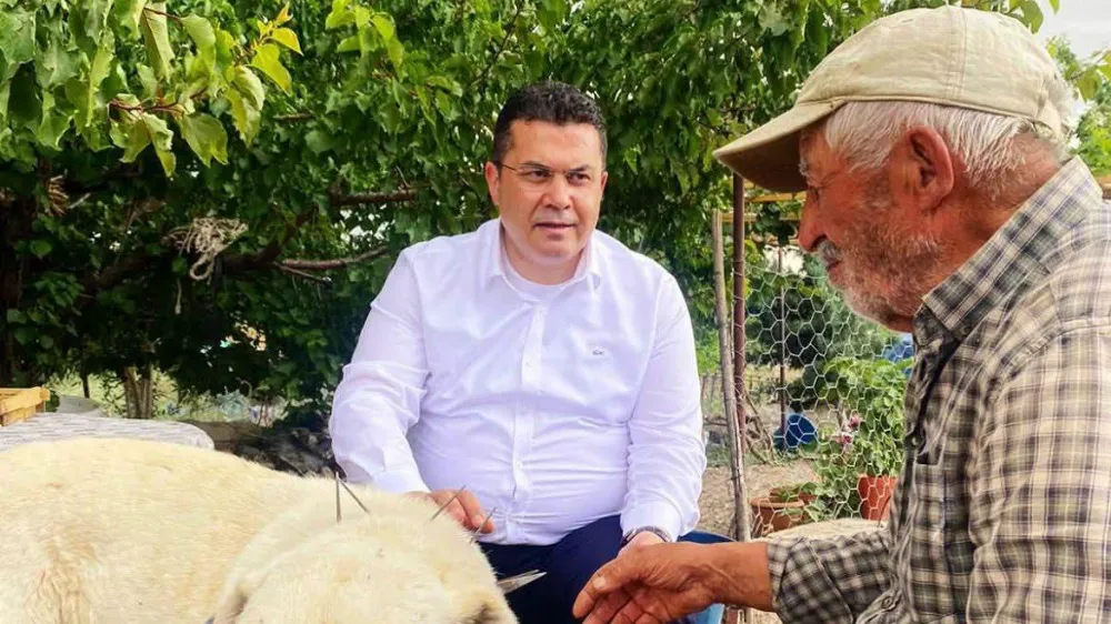 Prof.Dr. Ruhi Ersoy: “O sadece ağaç dikmedi. Toprağa umut ekti