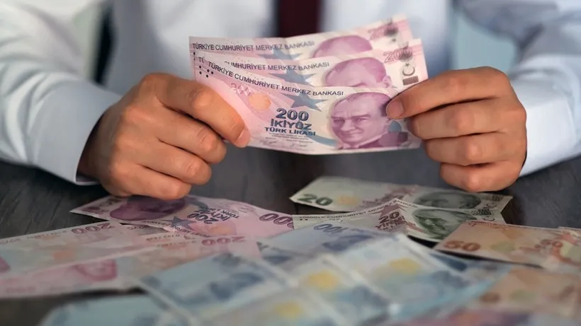 Zamlı maaşlar için gözler Perşembeye çevrildi 