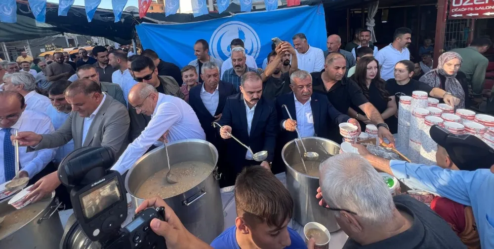 Ülkü Ocakları Malatya İl Başkanlığından Aşure etkinliği