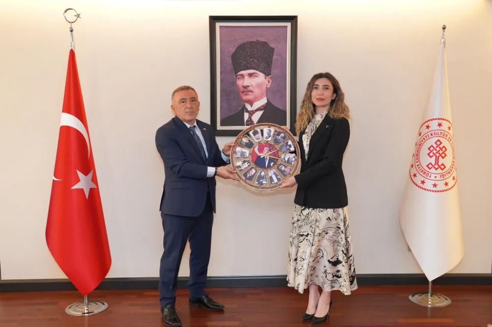 Yesevi Oğuz Ocakları Genel Başkanı Türk