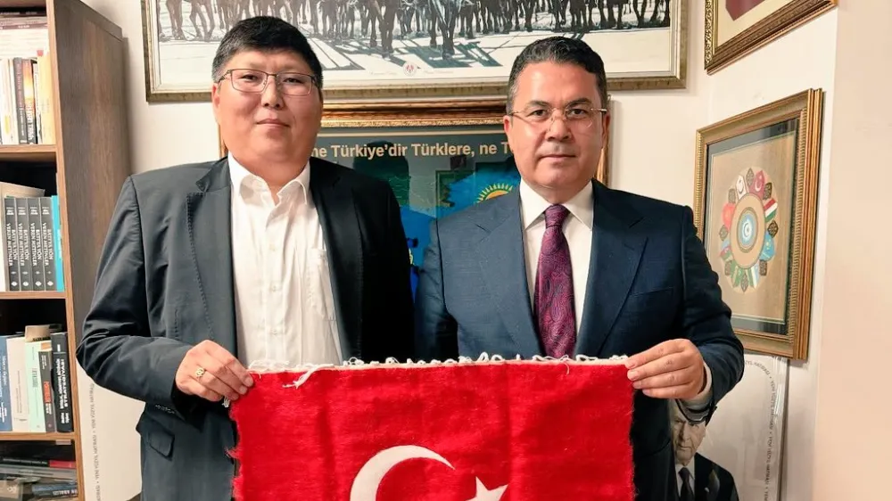 Moğolistan Başkonsolosundan Prof.Dr. Ruhi Ersoy