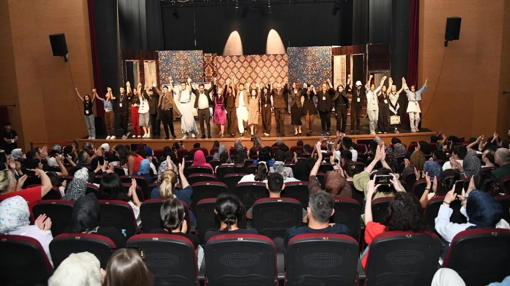 Pursaklar’da tiyatro heyecanı 