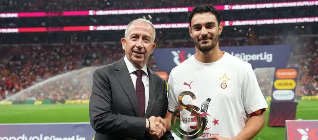 Kaan Ayhan 100’ler kulübünde!