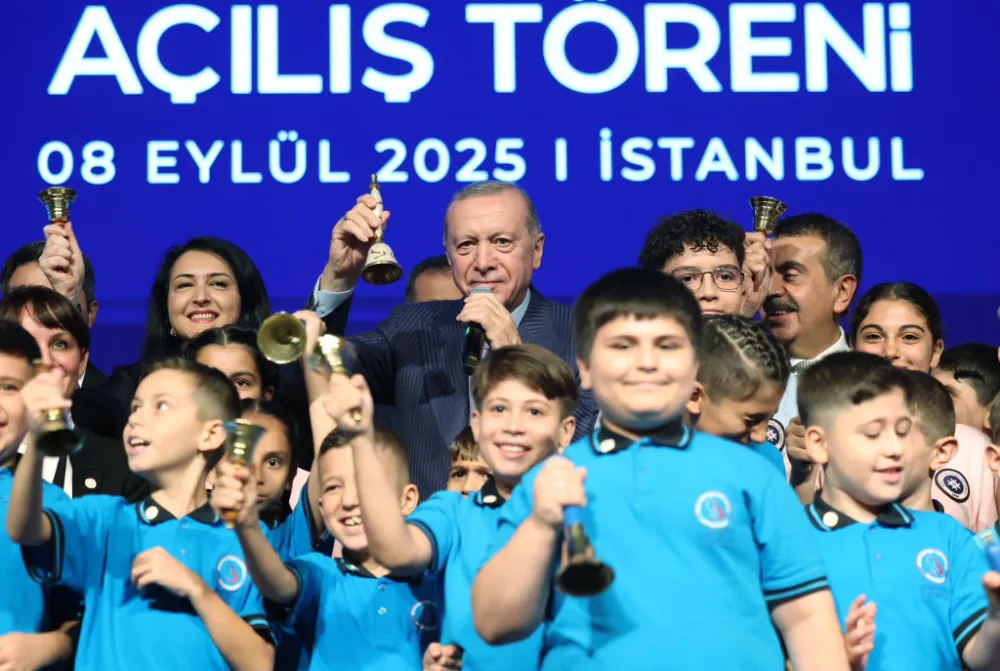 “Hükûmetlerimizin en büyük yatırımı eğitime, dolayısıyla insanadır”