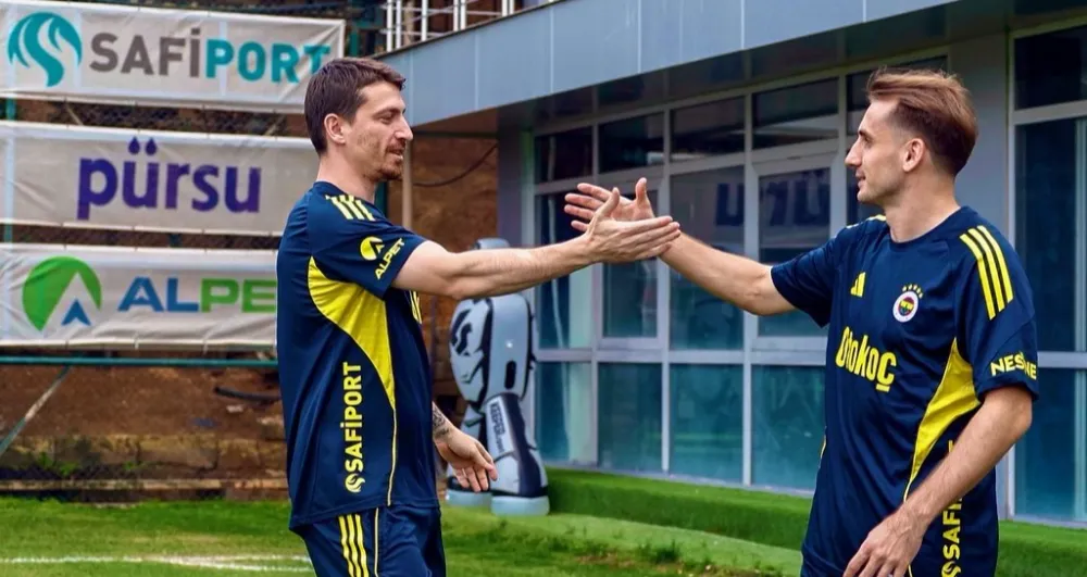 Kerem Aktürkoğlu Kadıköy ile tanıştı 