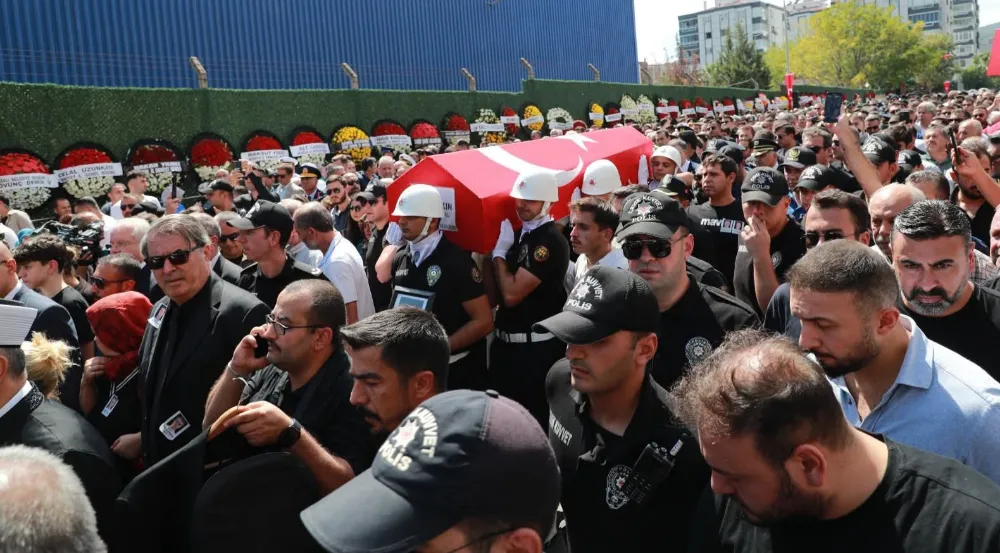 Şehitlerimiz son yolculuklarına uğurlandı 